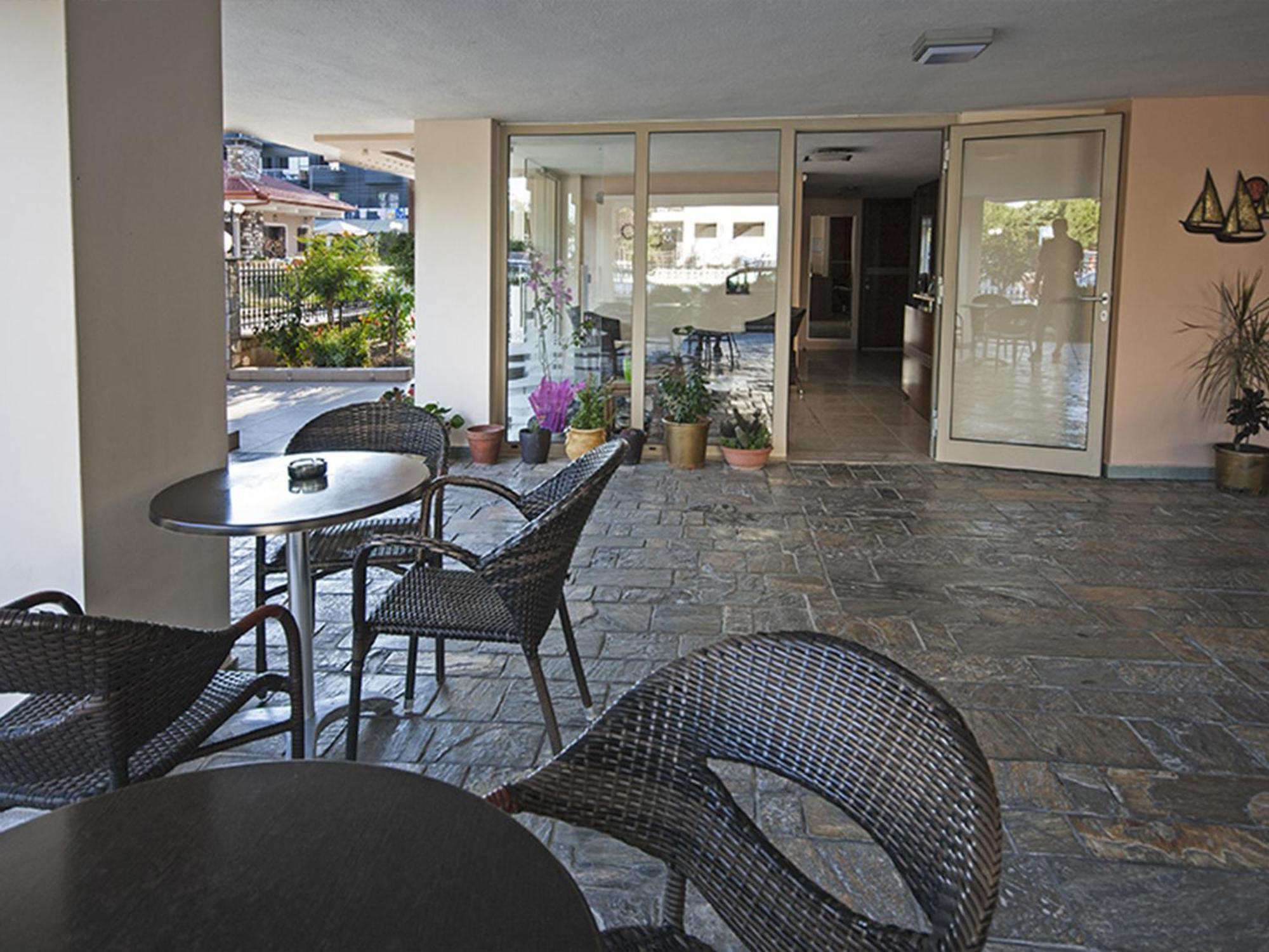 Ikaros Apartments Paralía Kültér fotó